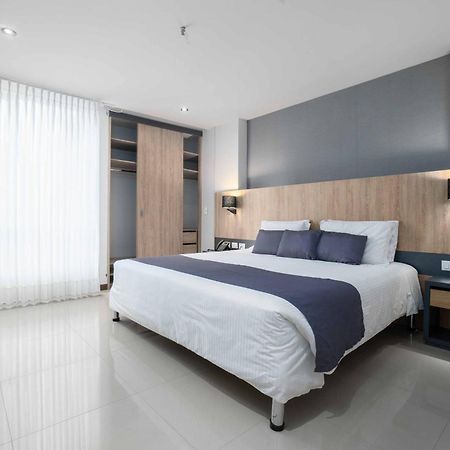 Hotel Plaza Del Lili Кали Экстерьер фото