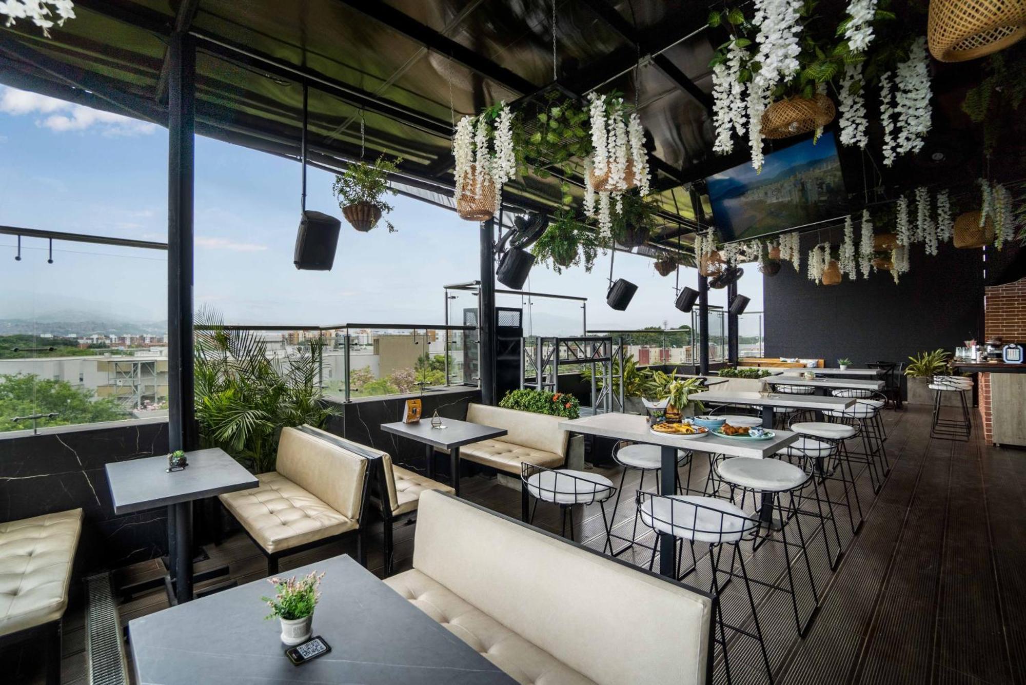 Hotel Plaza Del Lili Кали Экстерьер фото