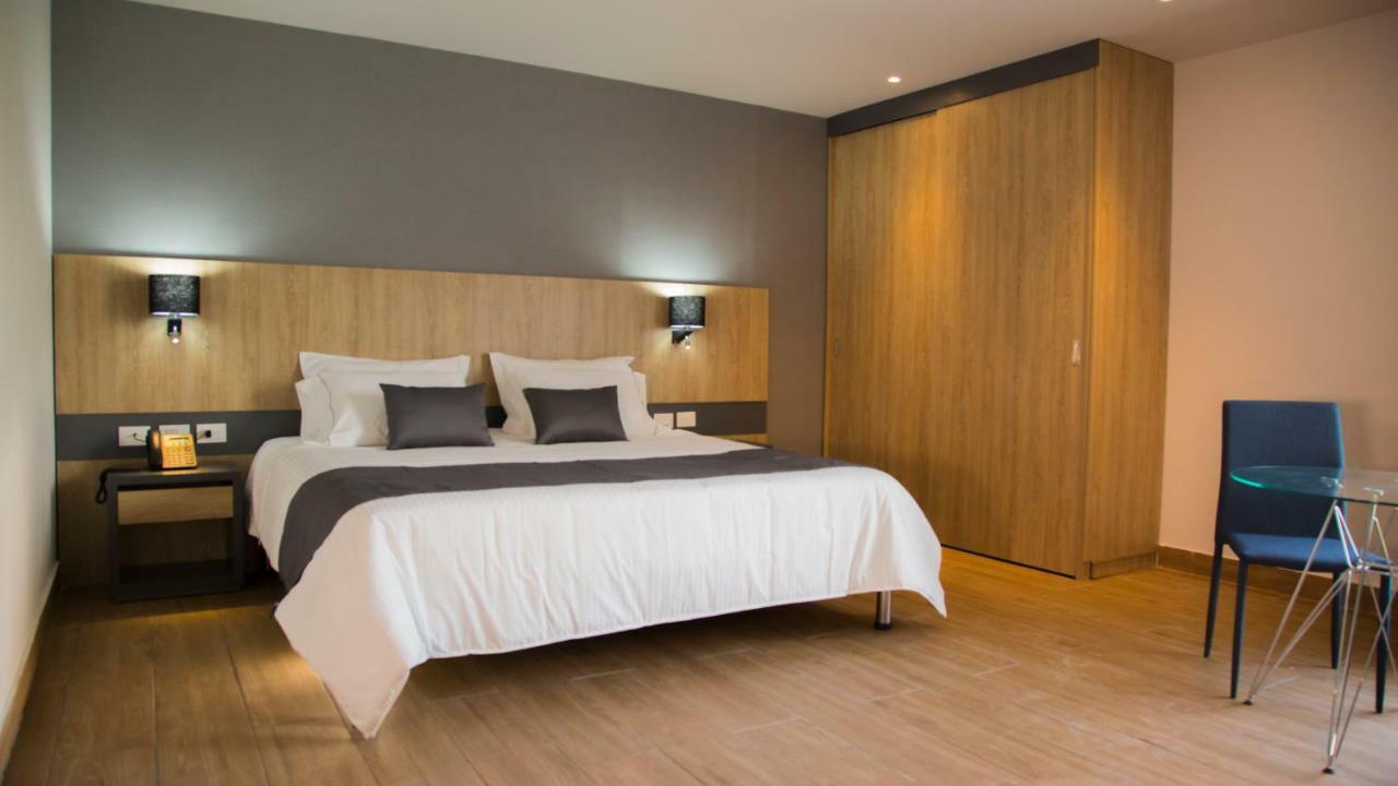 Hotel Plaza Del Lili Кали Экстерьер фото